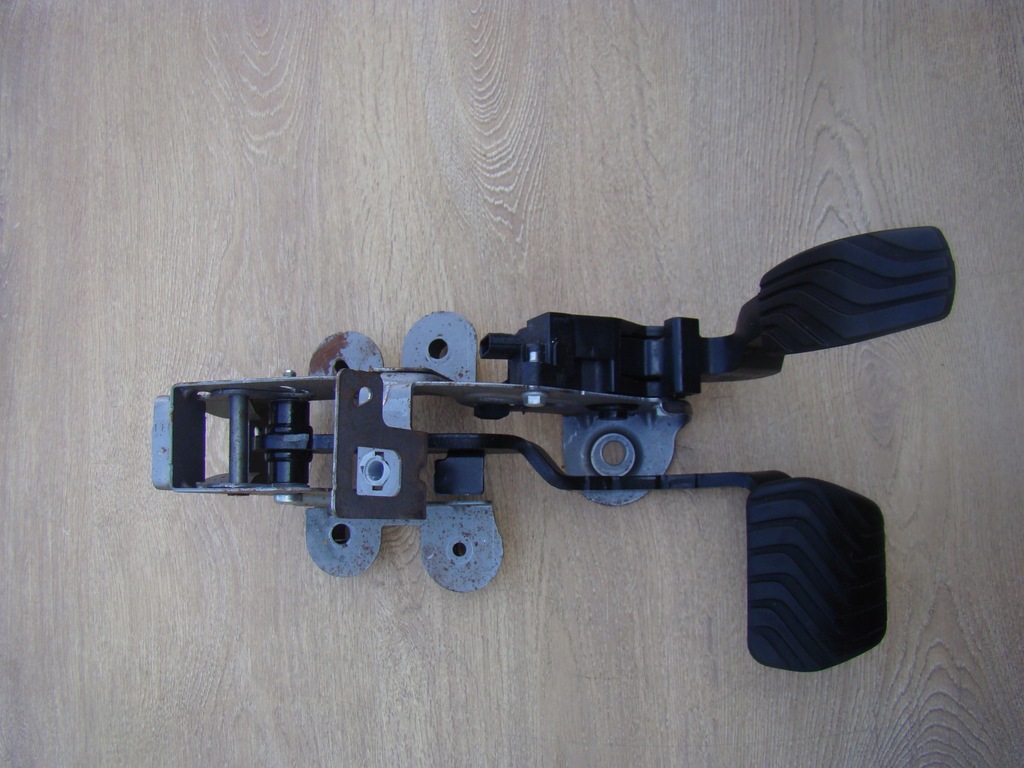 фото №1, Renault оригинальный номер 465013467r