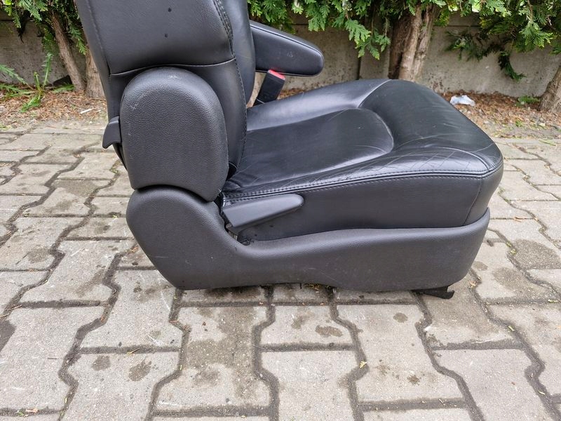 фото №11, Chevrolet hhr сиденье пассажира правый перед передний кожа