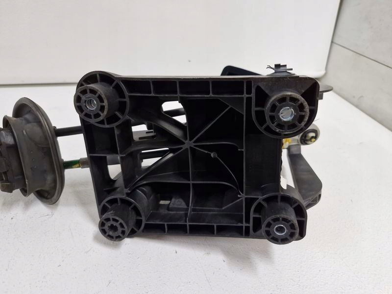 фото №9, Peugeot rcz 1.6 thp выборщик домкрат переключения передач тросы 9688072780