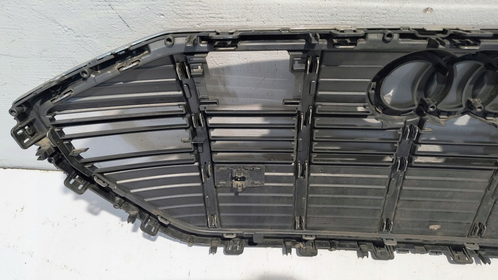 Купить Решётка радиатора решётка  радиатора audi e-tron 4ke