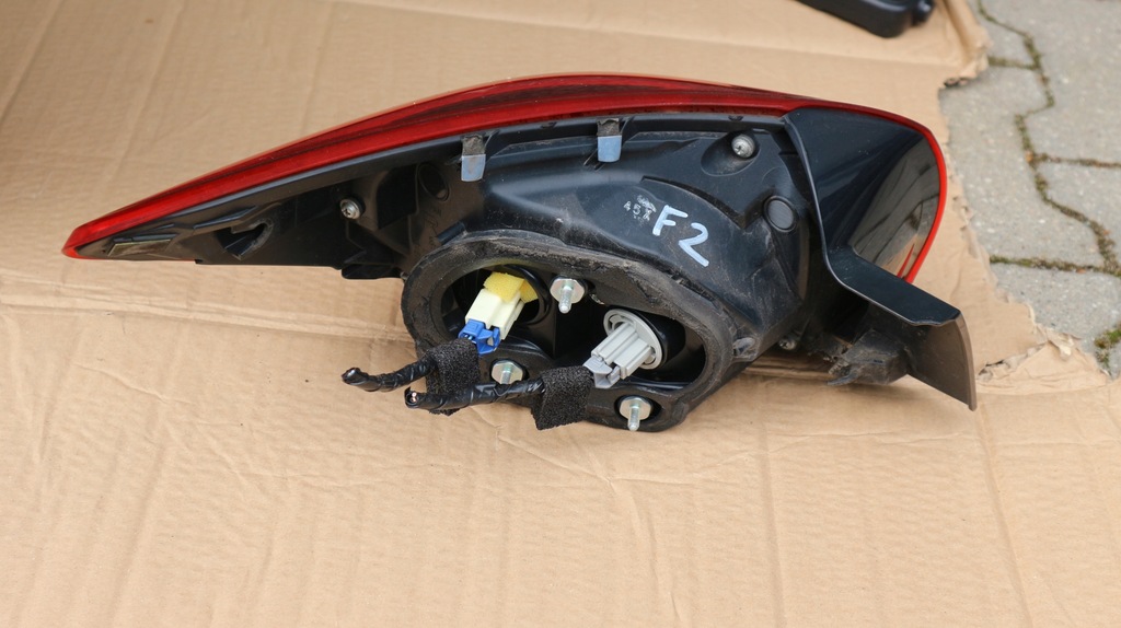 фото №8, Mazda 3 лампа правая rok 2015 bm