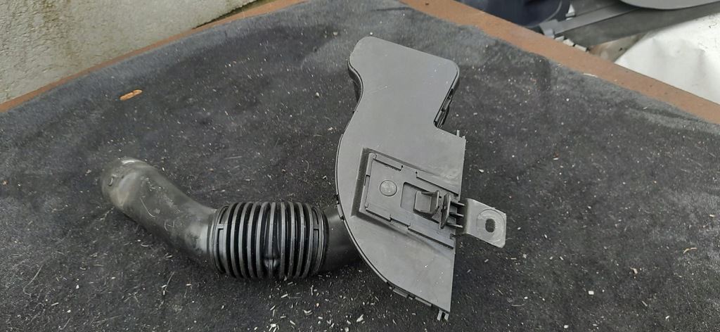 фото №5, Резонатор впуск воздуха труба citroen ds3 9683181180