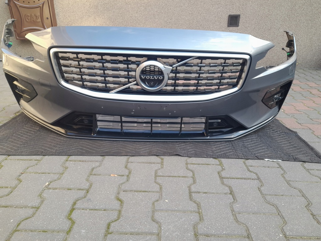 фото №1, Бампер перед volvo s60 iii r design камера омыватель 6 pdc цвет 714 2018r