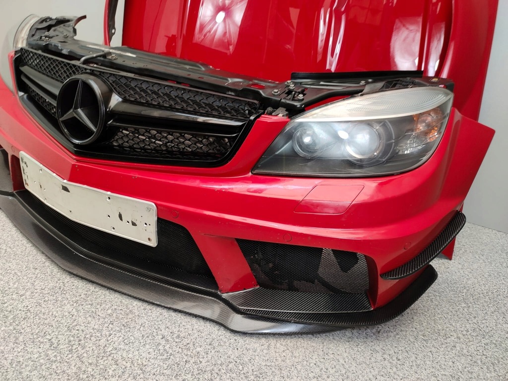 Mercedes w204 c63 amg бампер решётка радиатора усилитель фары Недорого