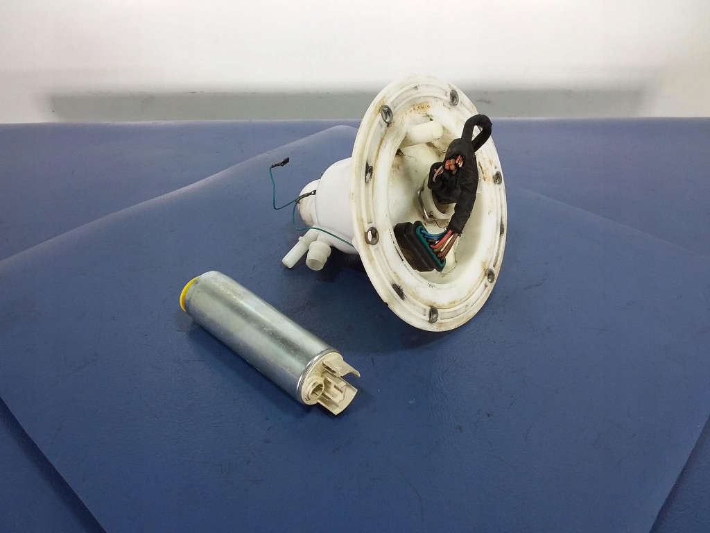 Купити Mercedes cl w216 насос паливна a0014708894