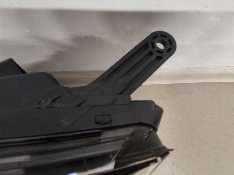 фото №7, Лампа передняя перед hyundai ix20 92101-1kxxx 9pin