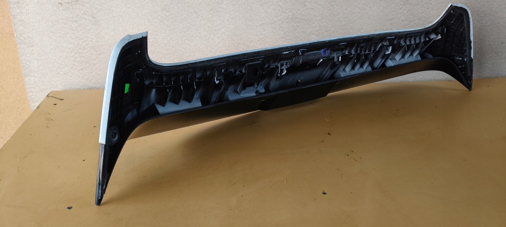 фото №2, Kia sportage спойлер крышки 87268-f1000