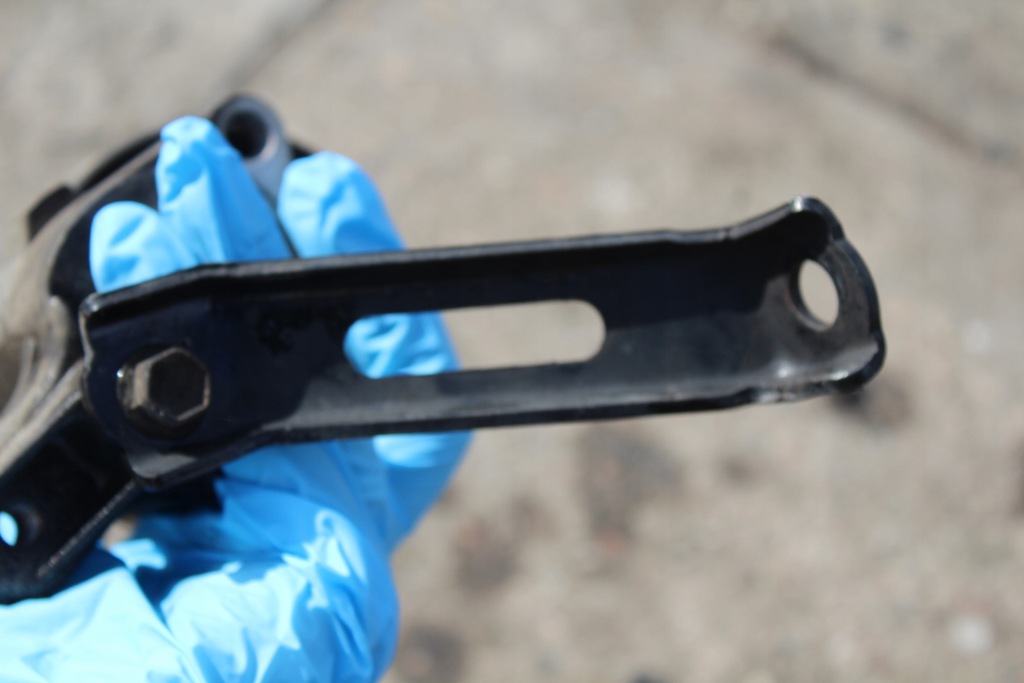 фото №7, Натяжитель ремень генератора avensis verso corolla verso rav 4 ii 2.0 d4d 1cd