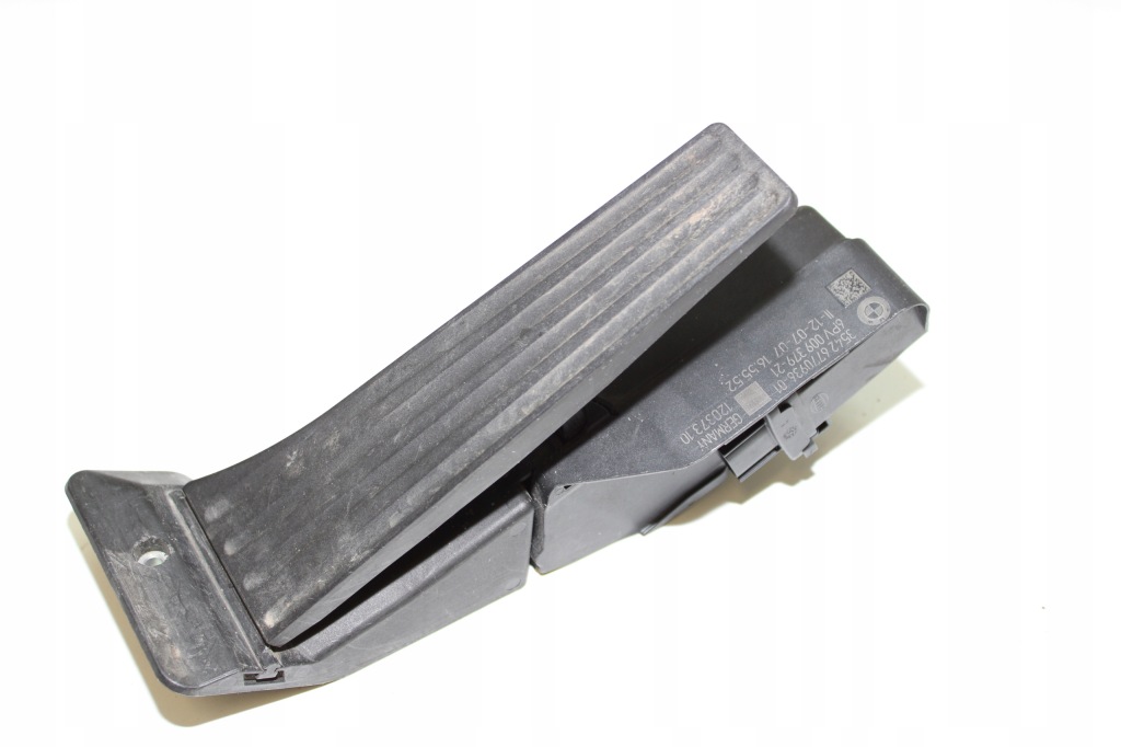 Купити Bmw g01 f30 педаль газу потенціометр 6770936