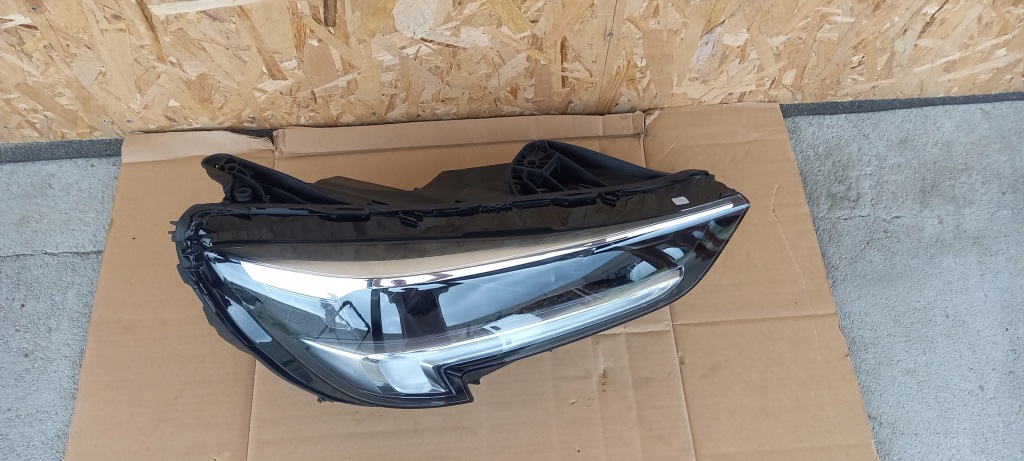 Opel insignia 2 b рестайлинг  правый  фара перед full led Оригинал