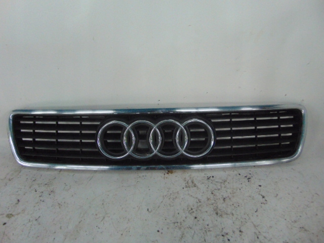 фото №1, Решётка радиатора audi a4 b5 96r