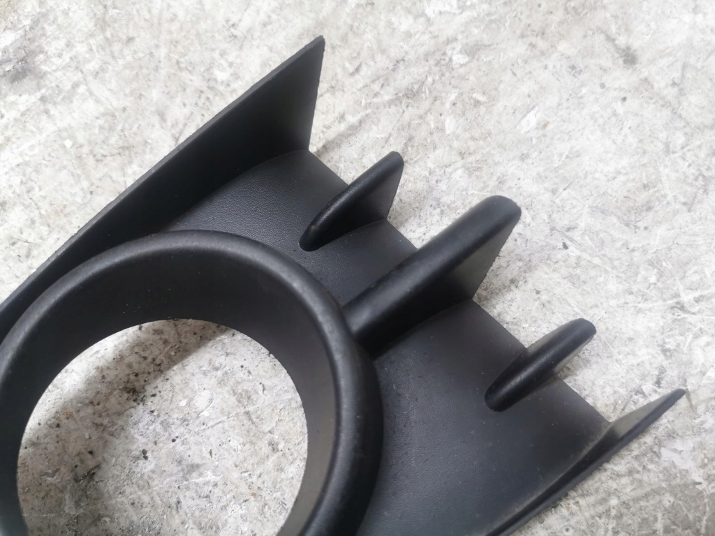 фото №4, Решітка бампера правий перед renault scenic ii