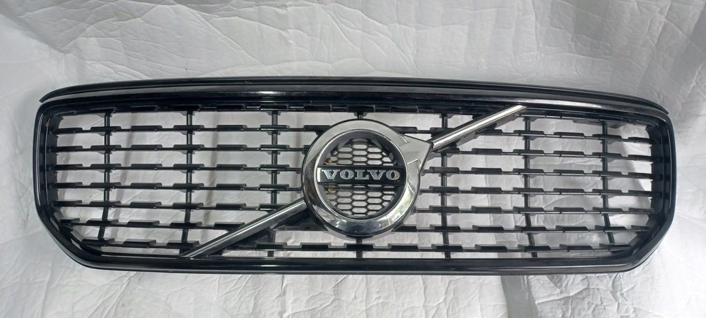 фото №1, Решітка радіатора решітка радіатора volvo xc40 r-design 17r- 31457346