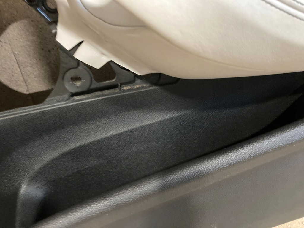 Обшивка двері передніх перед сторона правий bmw m5 f90 Ціна