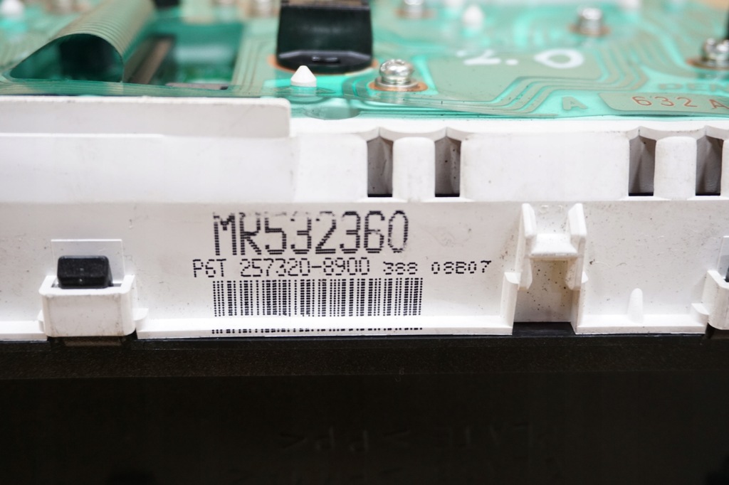 фото №9, Pajero pinin счетчик приборы км/ч 2,0 gdi eu