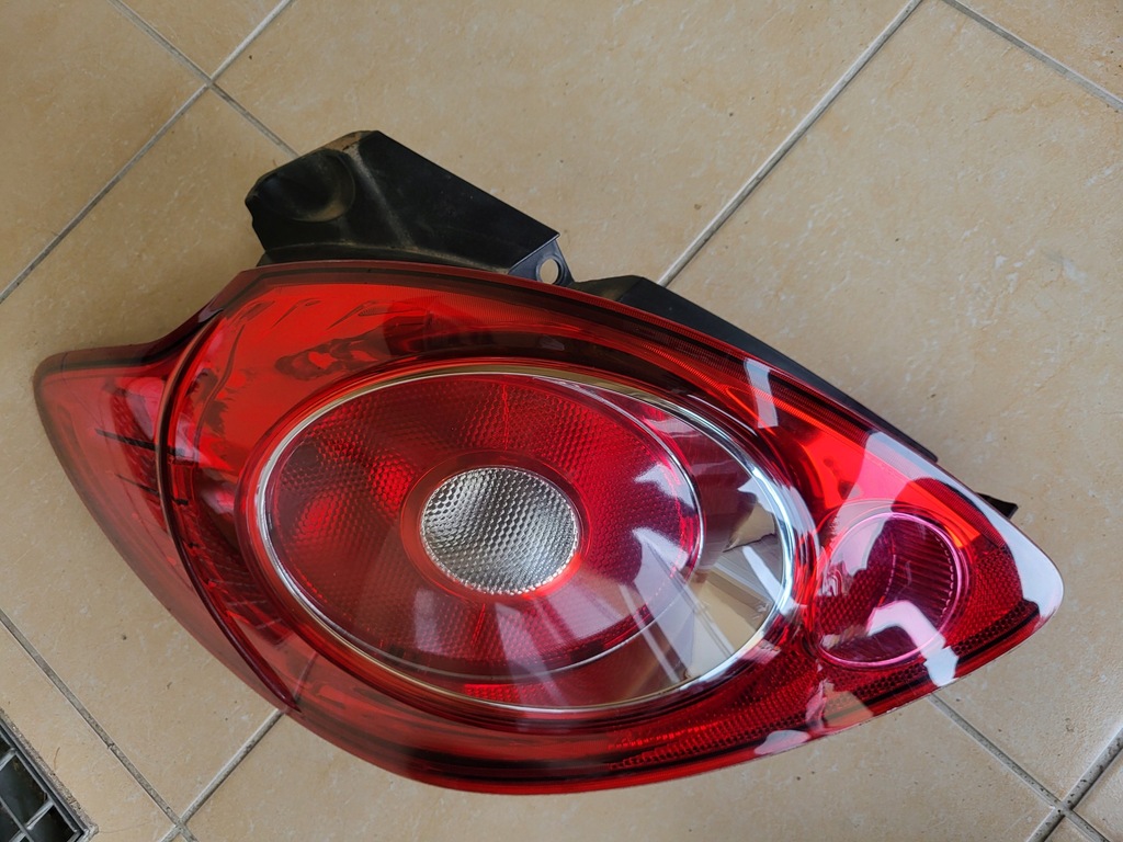 фото №1, Ford ka ii задняя левая лампа оригинал europa