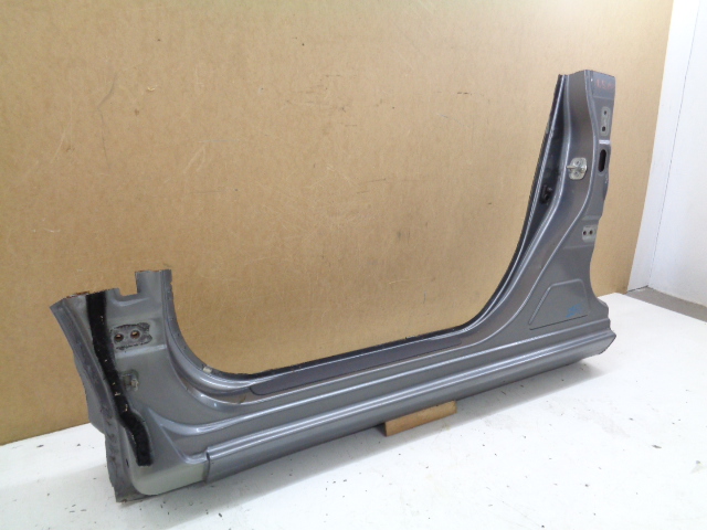 фото №4, Nissan leaf 13-17r порог левый блок двигателя обшивка порог