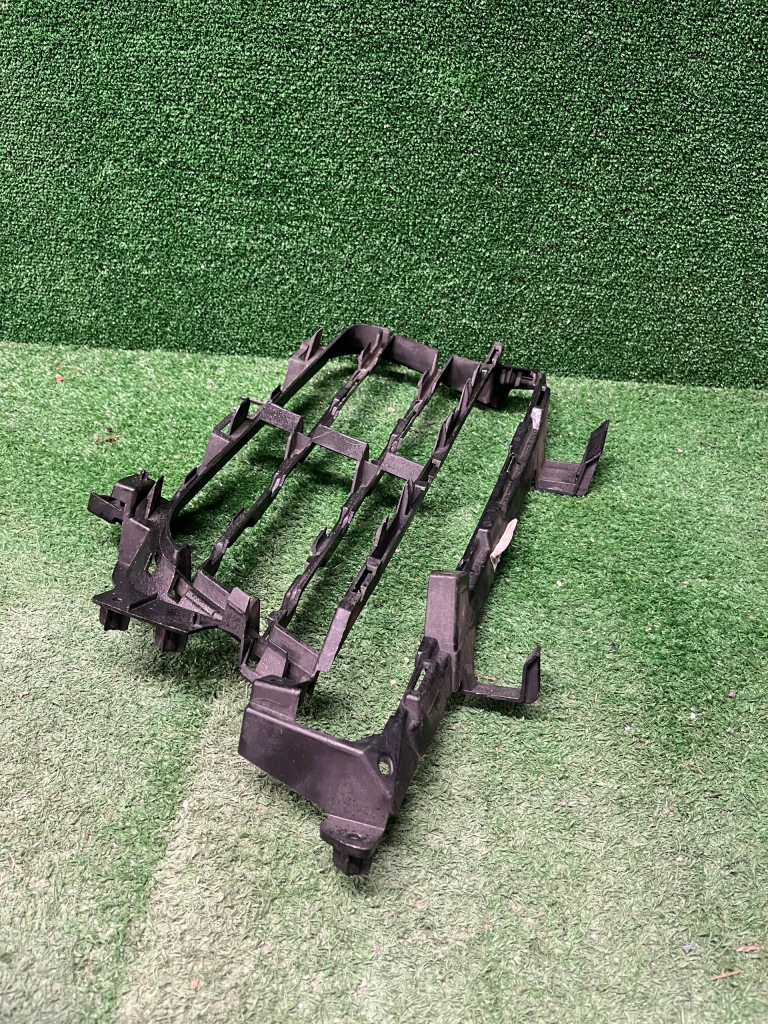 Porsche cayenne 3 решётка бампера левая 9y0807681 с Разборки