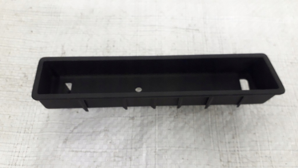 фото №1, 8l0864131 полиця середня консолі audi a3 8l