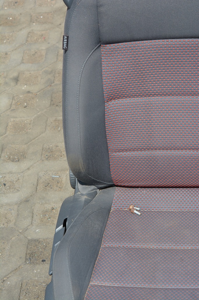 фото №10, Vw golf v gt sport 3d сиденья заднее сиденье