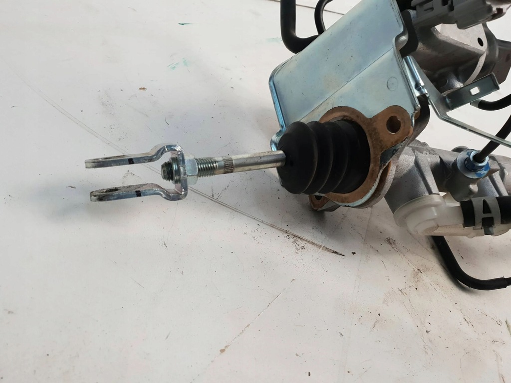 фото №7, Lexus rx 450h 2019 главный цилиндр тормоза