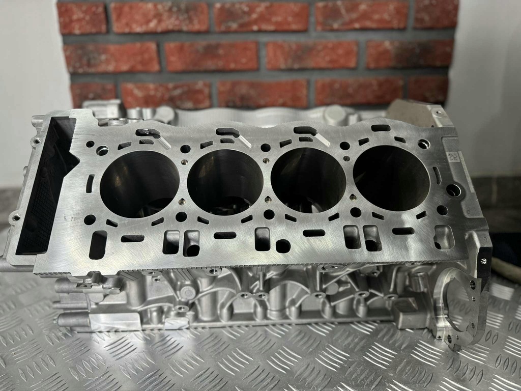 фото №12, Bmw g05 g07 g11 g12 g30 блок двигуна n63b44c новий оригінальний