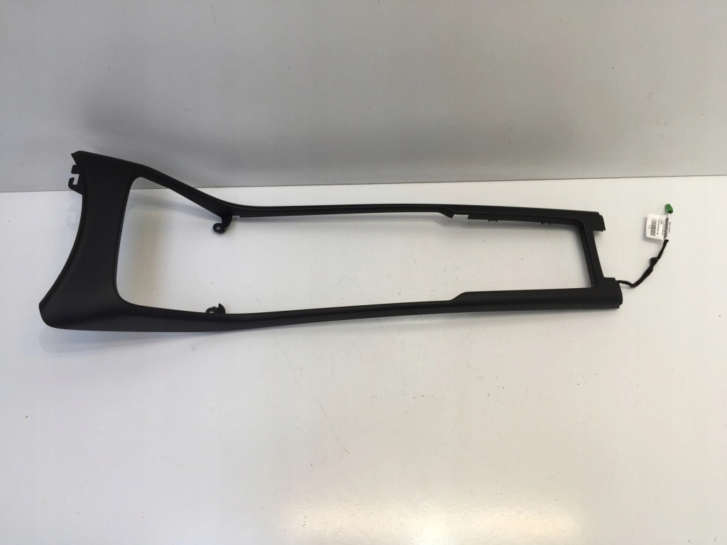 фото №1, Volvo xc40 защита рамка среднего туннель 32226898