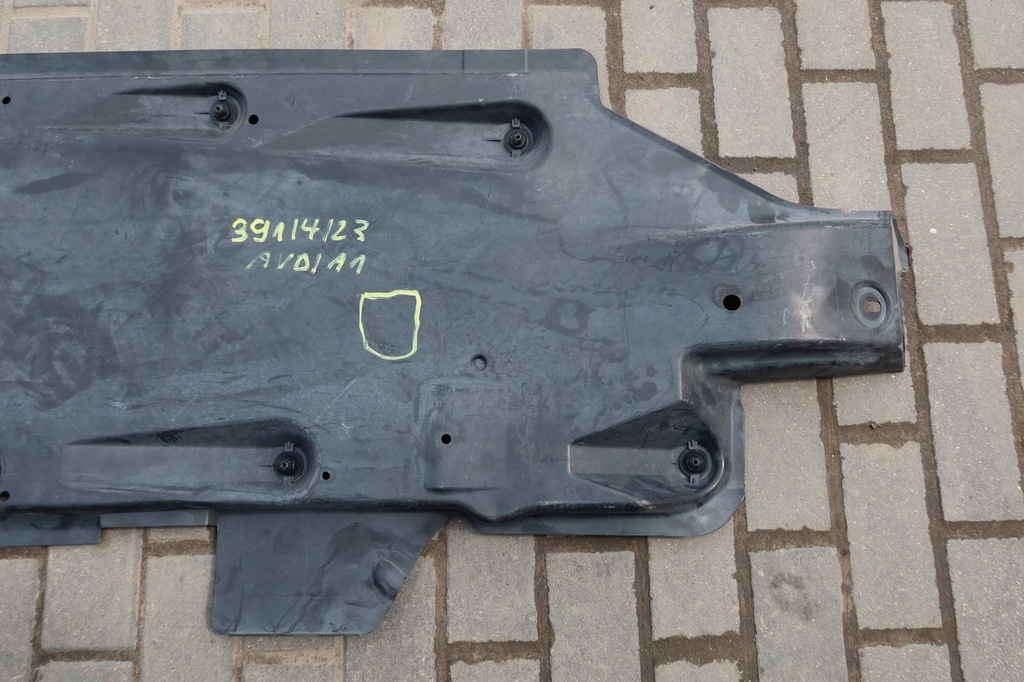 фото №9, Захист підвіска права audi a1 6r0825202