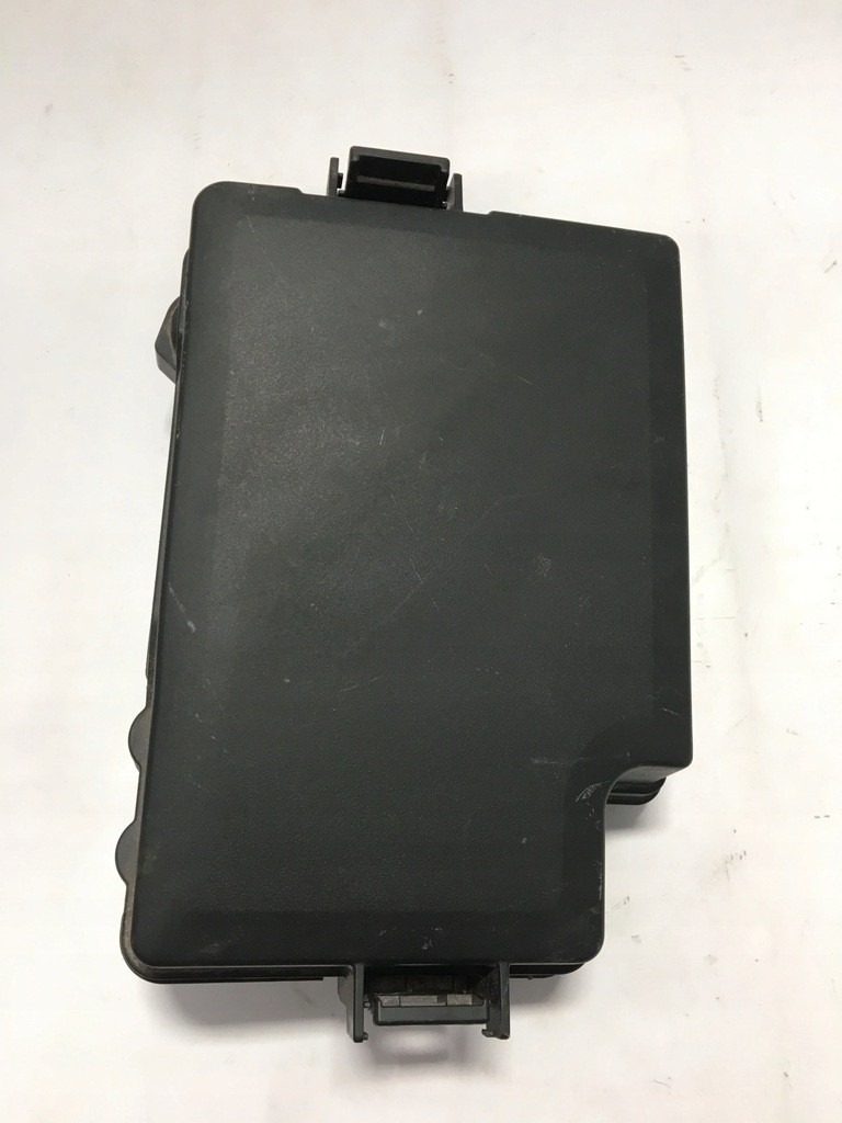 фото №1, Корпус коробка запобіжників ioniq 16- 1.6h