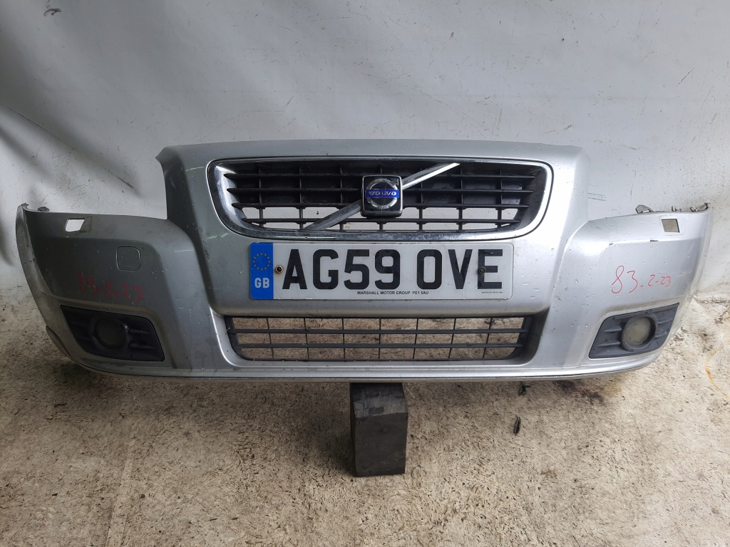 фото №1, Volvo v50 lift 08-12 бампер - омыватель