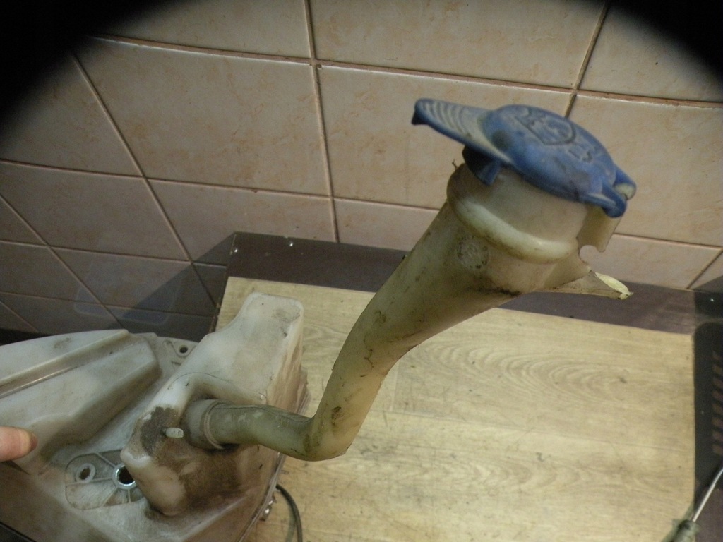 фото №8, Volvo xc90 03-14 бачок распылителя