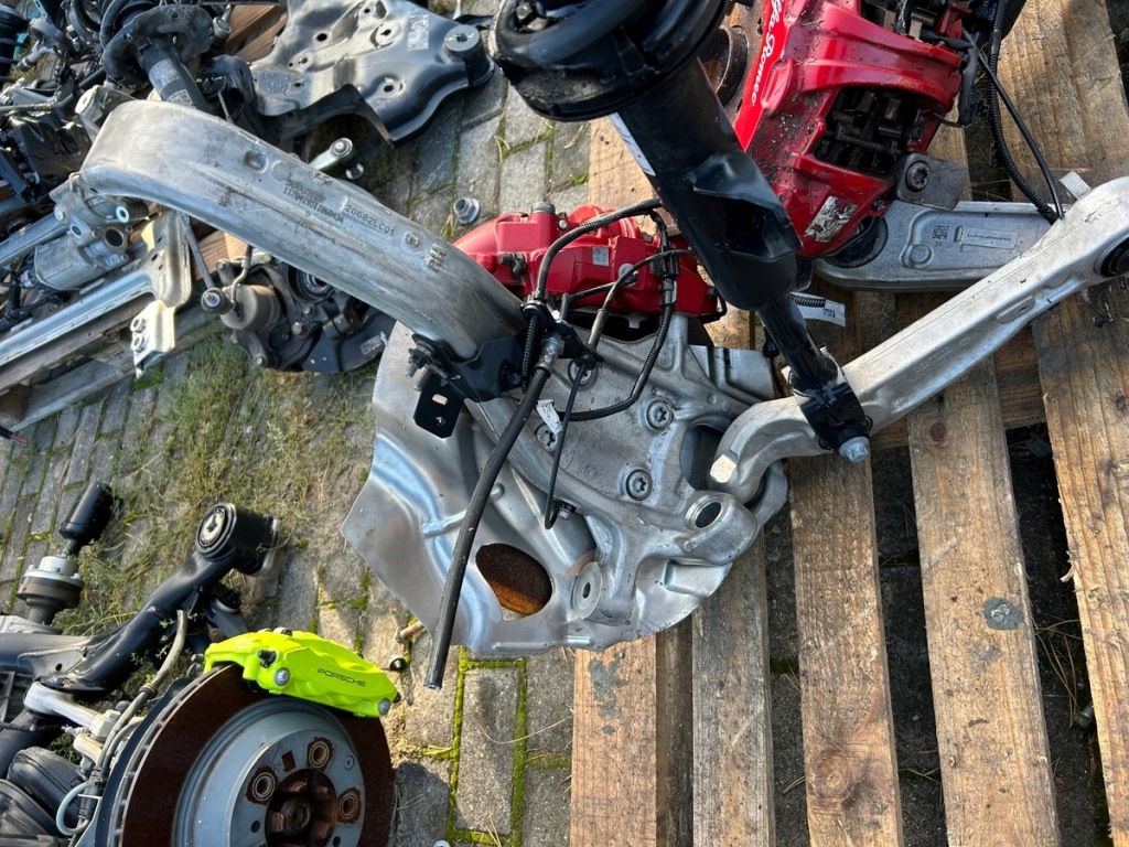 фото №7, Alfa romeo stelvio 2.2d поворотный кулак перед 2wd амортизатор суппорт рычаг l/p