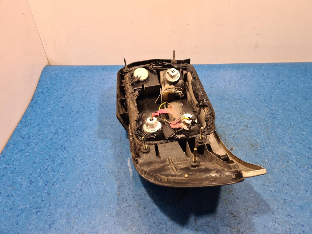 фото №11, Subaru impreza i gc kombi лампа задняя правая наружная