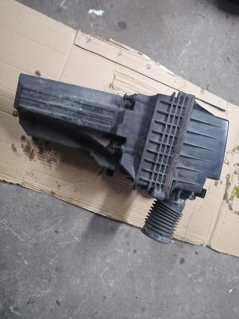 фото №4, Корпус фільтра повітря ford b-max 1.5 tdci