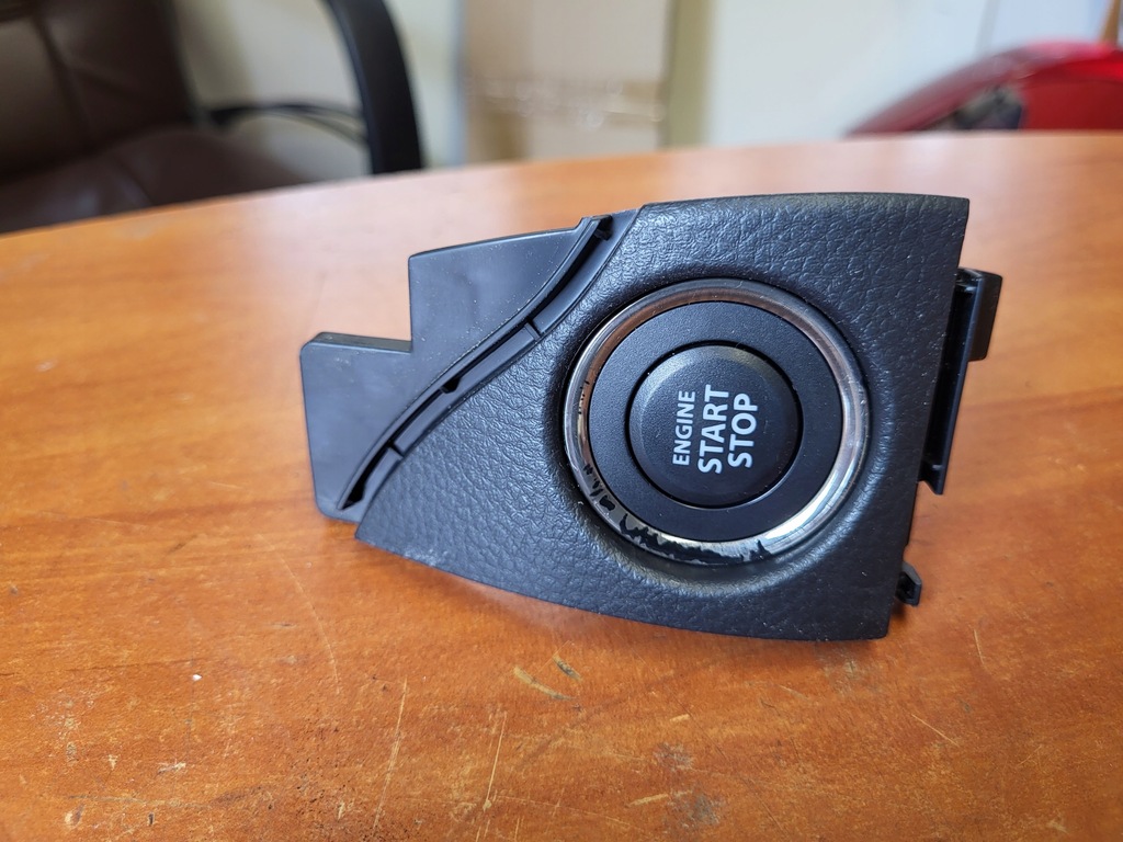 фото №1, Кнопка запуск стоп suzuki swift mk7 37290-68l00