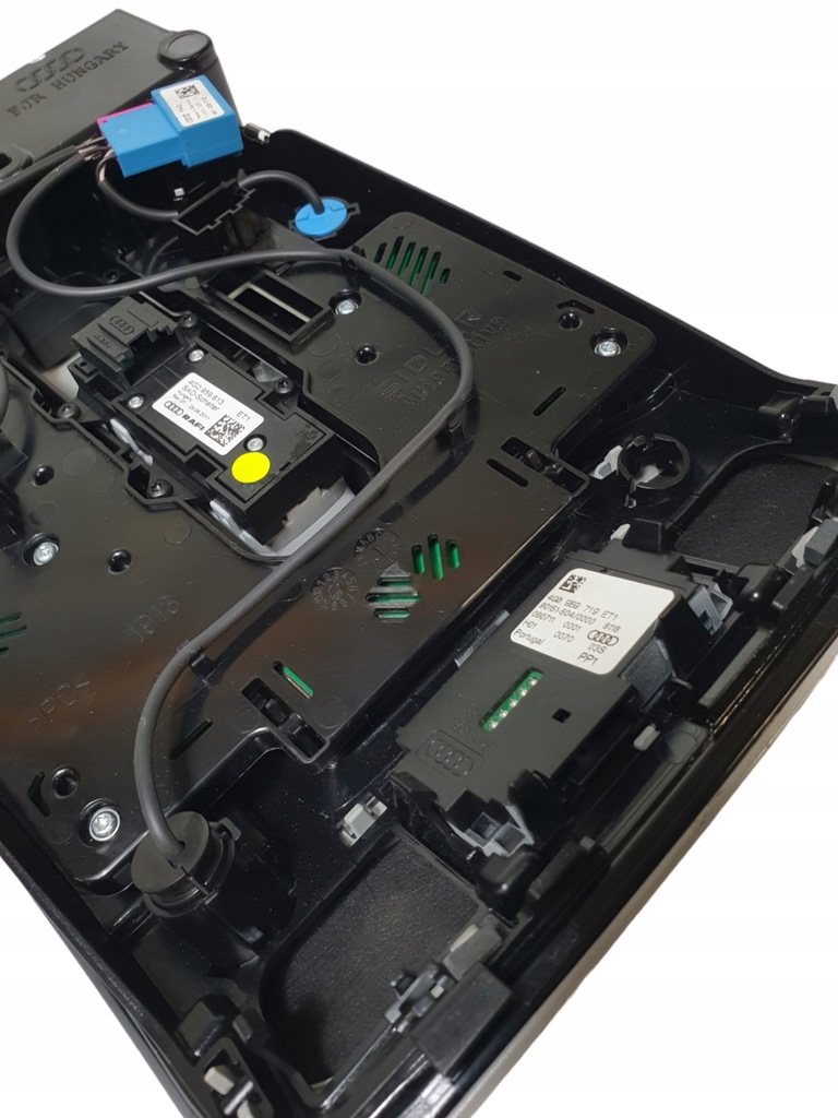 фото №11, Audi a6 c7 лампа стельовий кабіни 4g0947135e