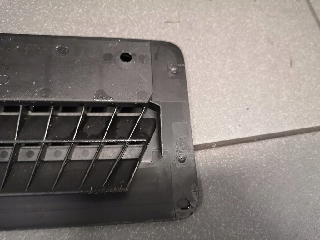 фото №6, Решётка обдув обшивка audi a8 d3 4e0819623