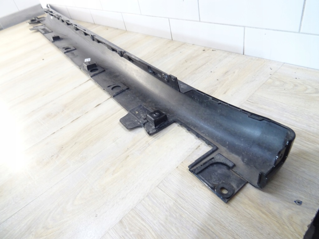 Tesla s молдинг порог правый  порог правая  1680270-00-a llu с Разборки