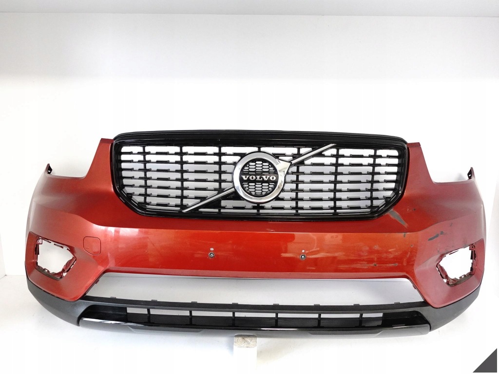 Купить Volvo xc40 r-design 18-22 бампер + решётка радиатора / решётка радиатора + спойлер перед