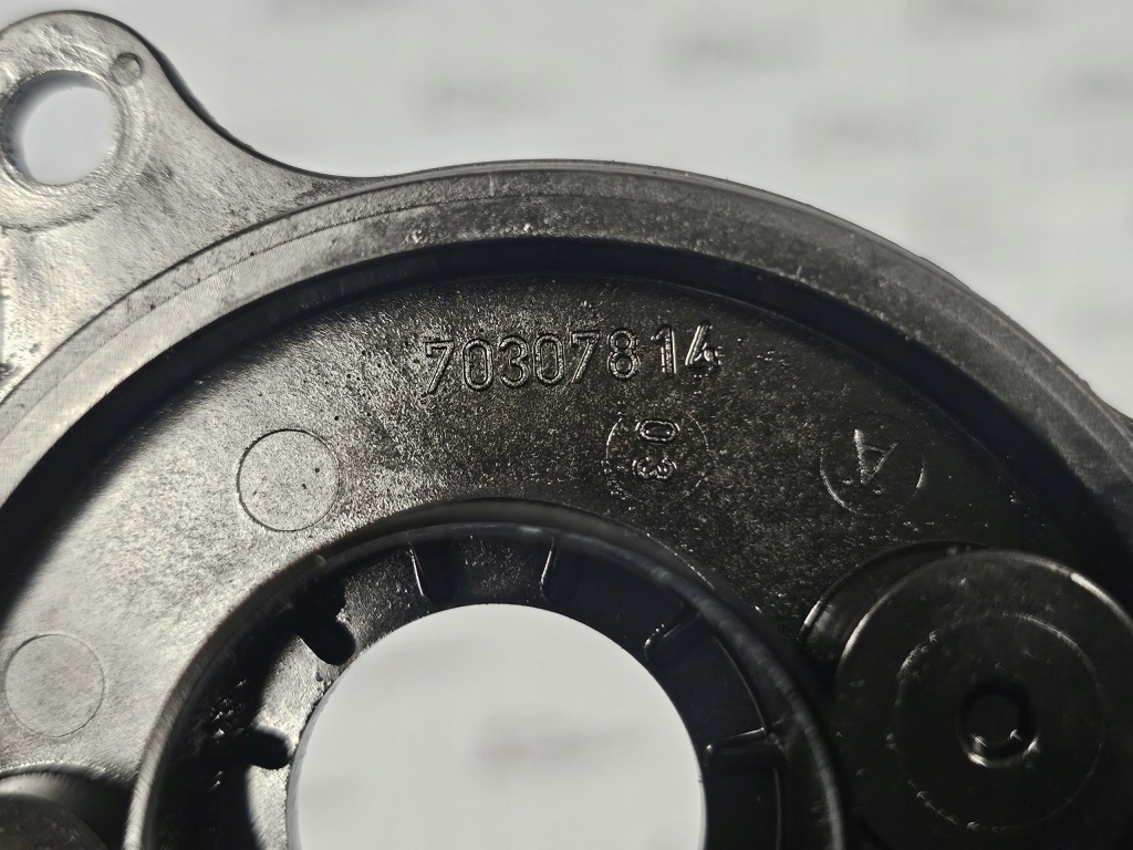 Bmw 1 2.0 b n43b20a 122km 11r трубка корпус вентиляция картера 70307814 Недорого