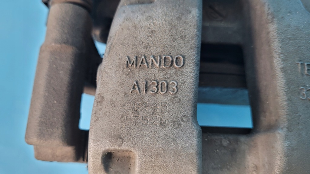 Tesla model 3 21r супорт гальмівний лівий задній 1044625-00-b Доставка