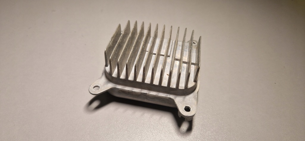 фото №1, Tesla model 3 модуль led перетворювач p1532925-02-c