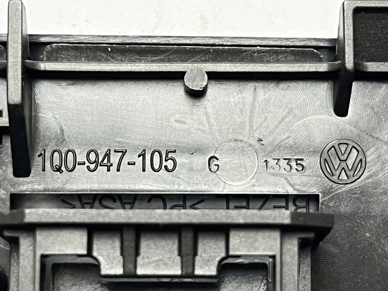 фото №7, Vw eos лампа потолочный 1q0947105