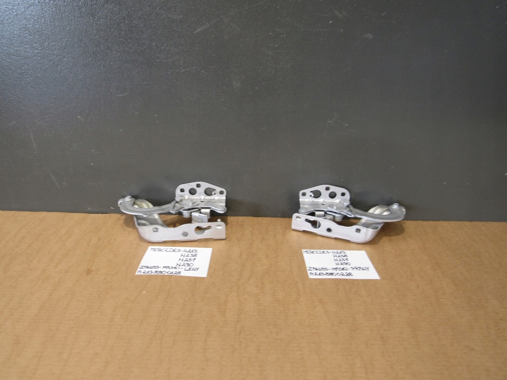 фото №1, Mercedes w213 a2138800128 петля капот левый