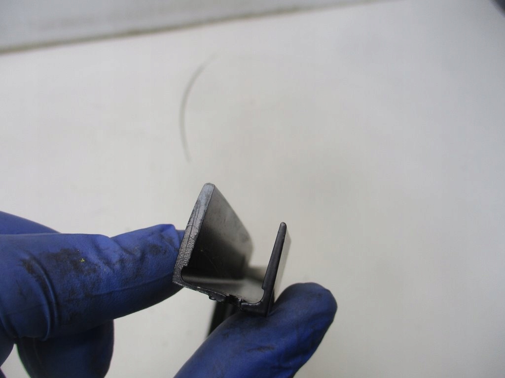 фото №7, Стекло дверь правый перед малый porsche cayenne