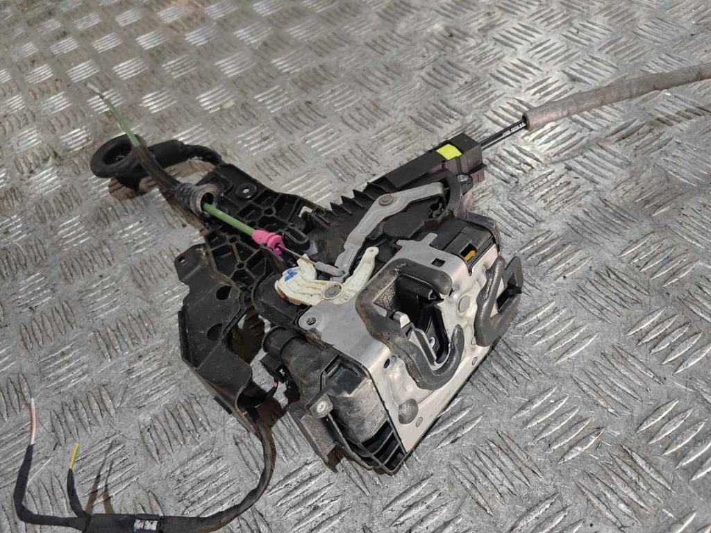 фото №3, Замок дверь правый задняя mercedes e-klasa w213 17r