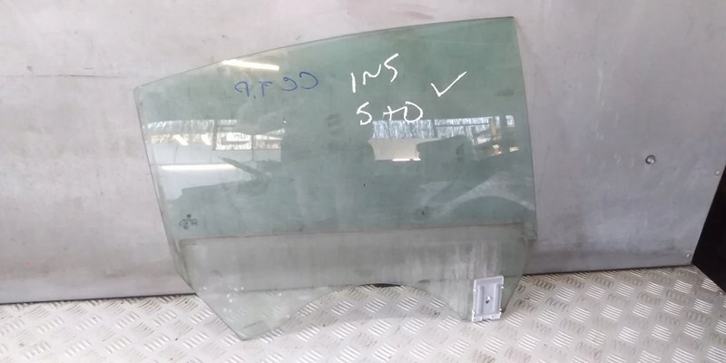 фото №1, Скло двері права задня задня vw passat cc