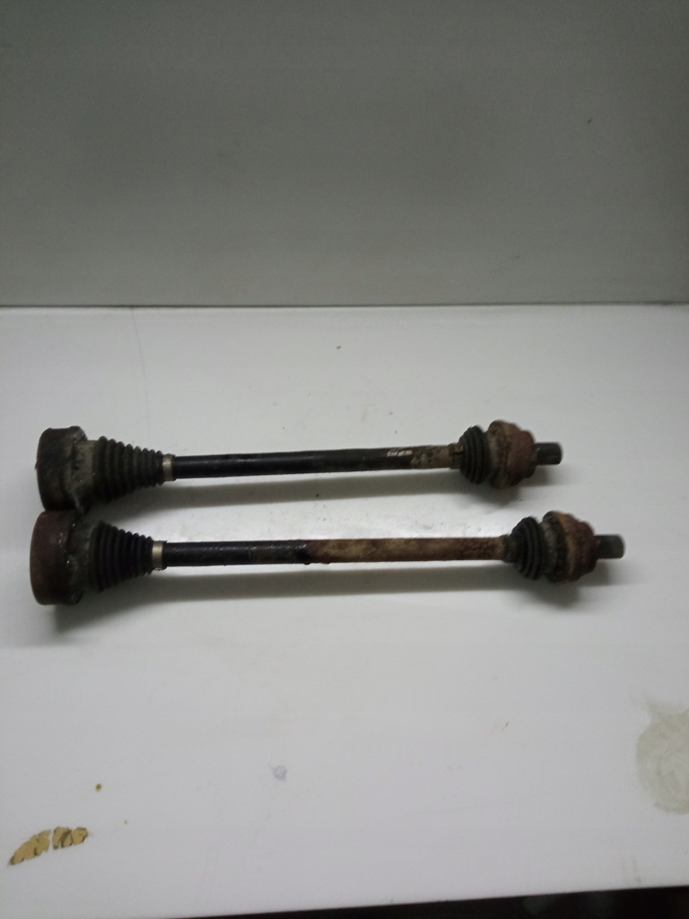 фото №1, Привідний вал ліва права vw passat b8 3q0501203c