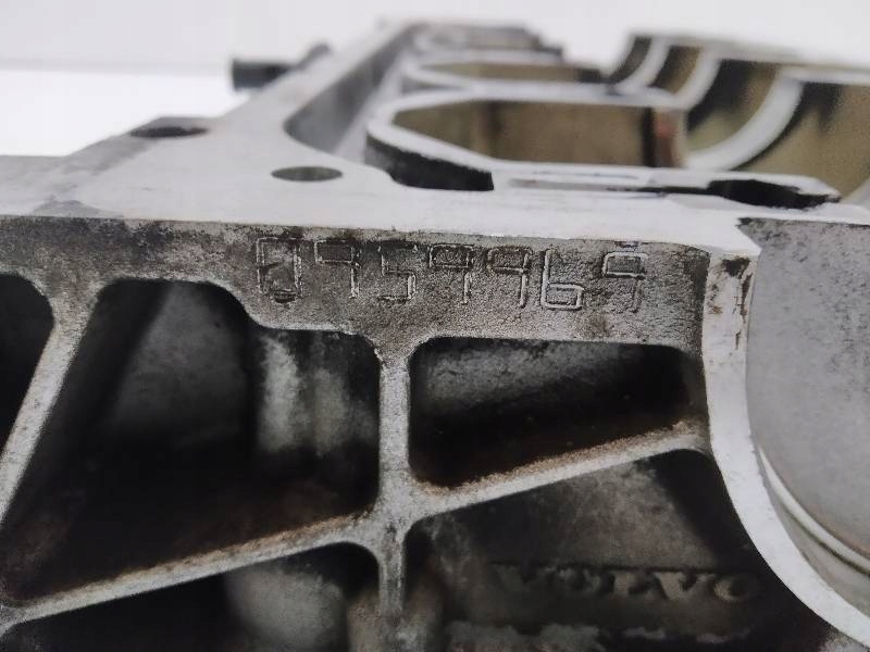 фото №6, Блок двигателя нижний 0959969 0915535 2.4 d volvo s60 i 2000-2009