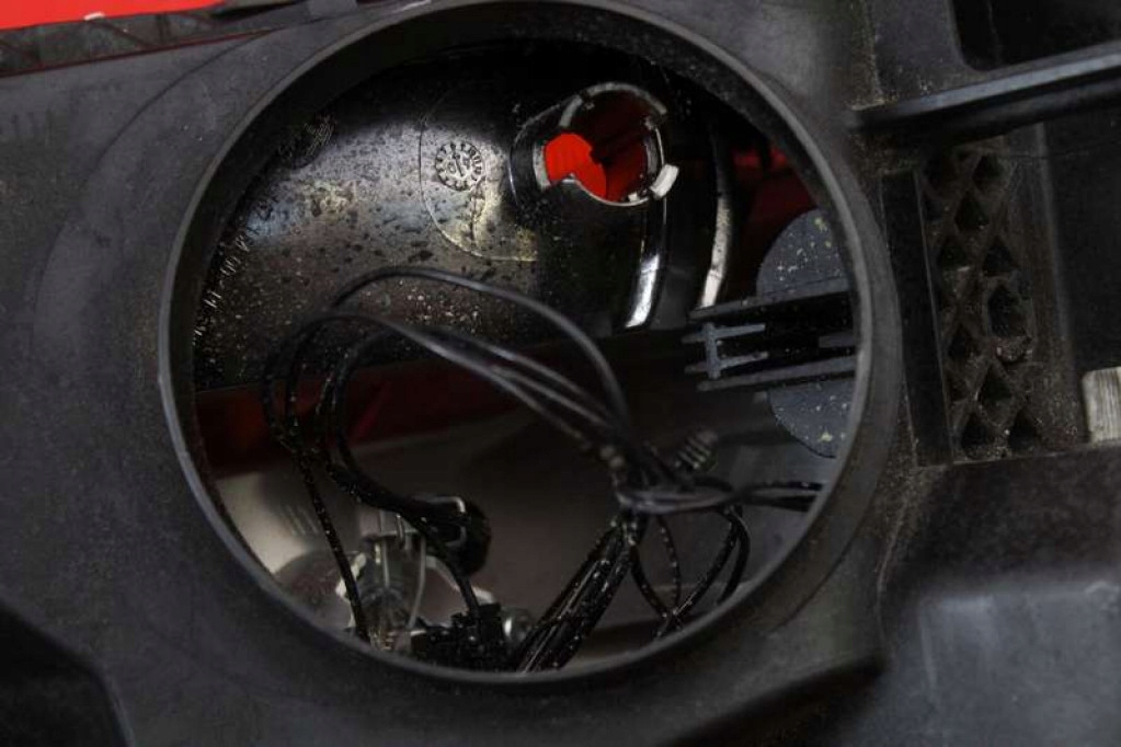 фото №9, Фара правый лампа перед uk 167150-00 citroen c3 picasso lift 08-17